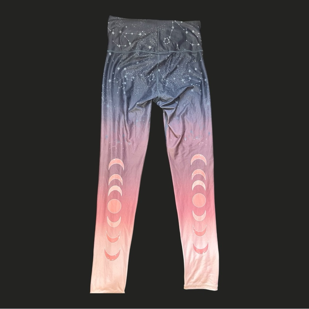 Sol & Mane Cora Just a Phase Moon Phase Leggings Medium NWT MSRP $88 - Picture 2 of 3